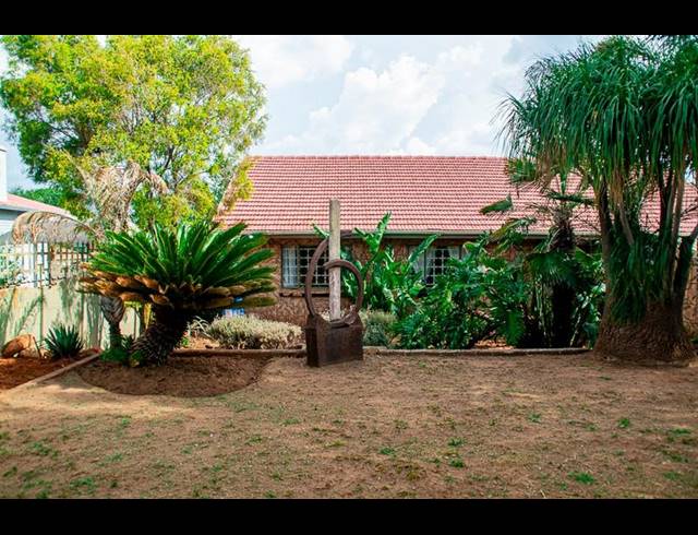 3 BEDROOM HOUSE FOR SALE IN SUNNYRIDGE